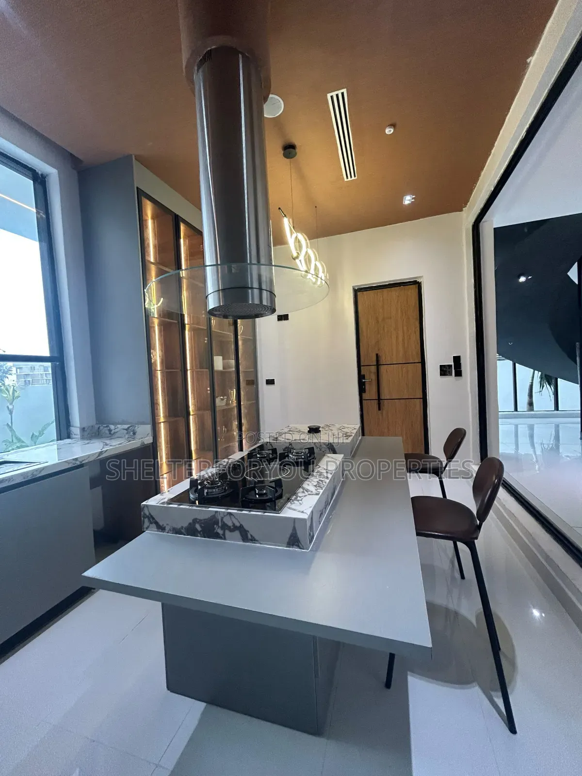 5bdrm Duplex in Osapa london for sale