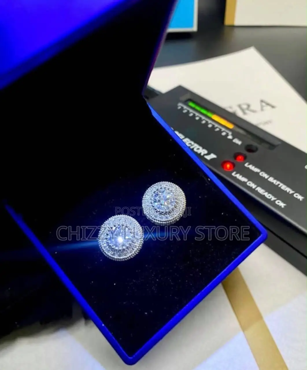 VVS Moissanite Diamond Stud Passes the Diamond Test