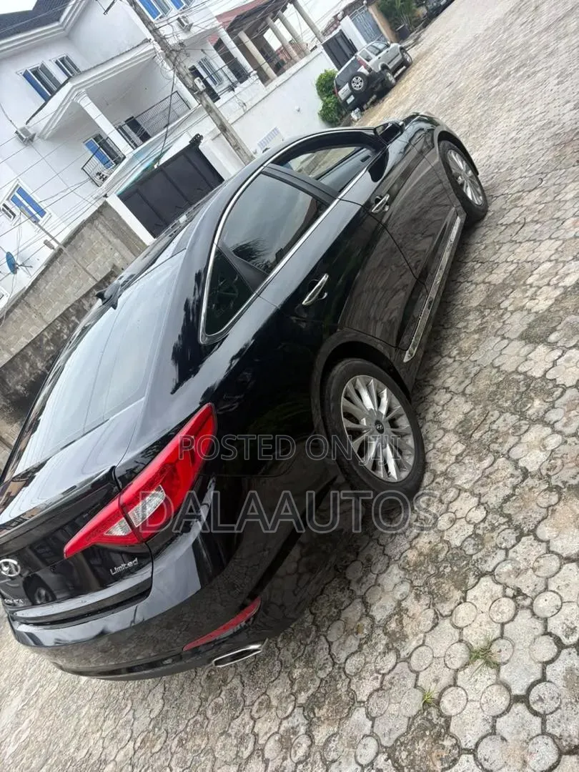 Hyundai Sonata Sport PZEV 4dr Sedan (2.4L 4cyl 6A) 2015 Black