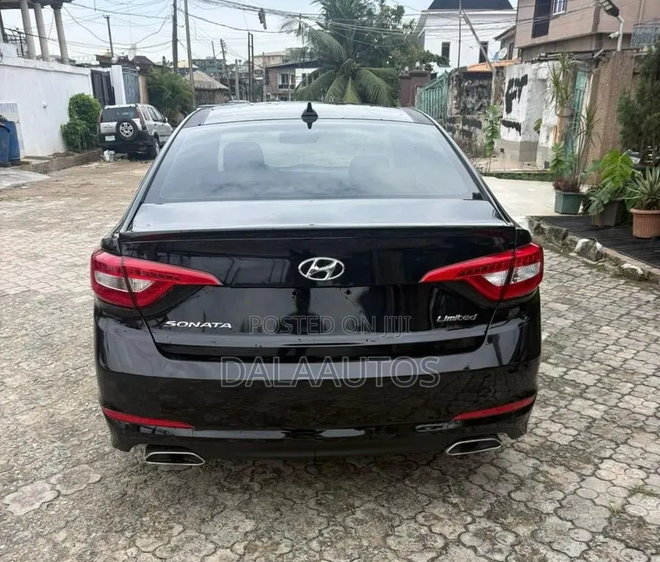 Hyundai Sonata Sport PZEV 4dr Sedan (2.4L 4cyl 6A) 2015 Black