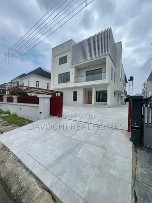 5bdrm Duplex in Osapa london for sale