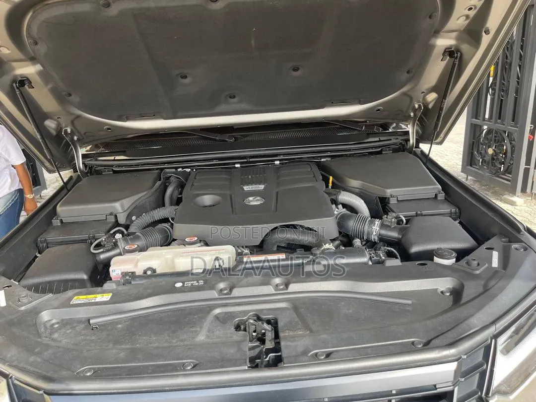 Lexus GX 2024 Gray