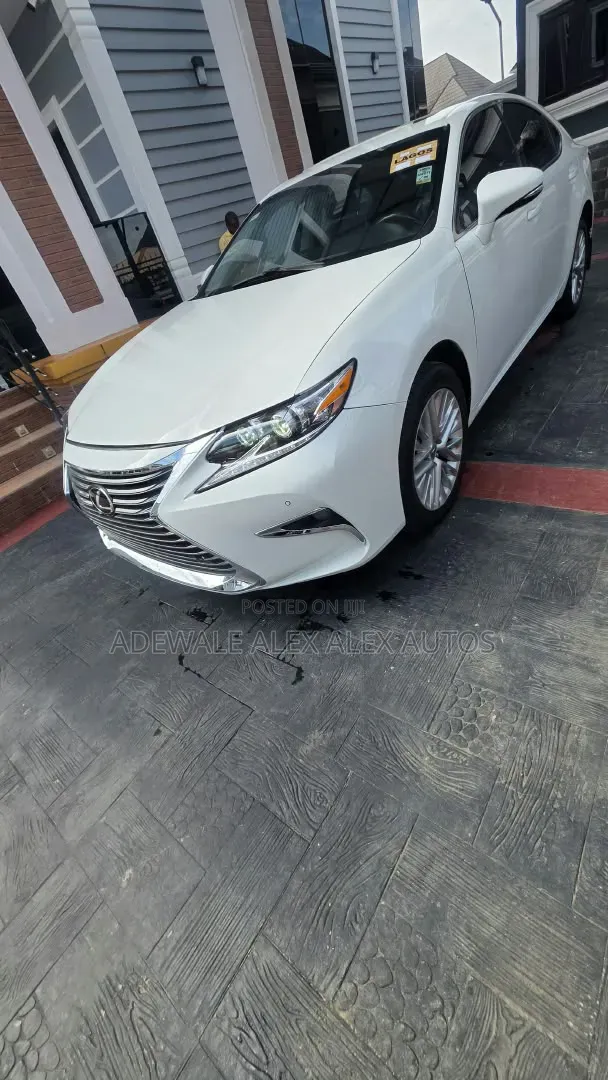 Lexus ES 2014 White