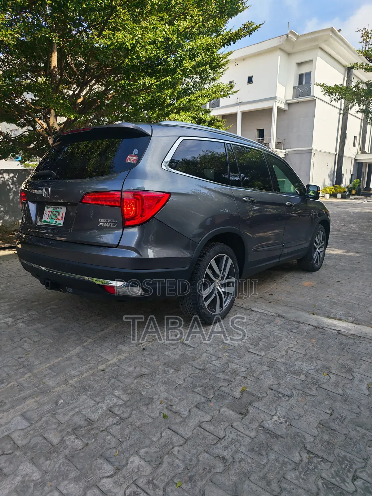 Honda Pilot Touring 4dr SUV 4WD (3.5L 6cyl 9A) 2016 Gray