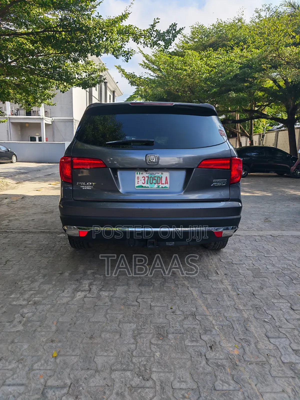 Honda Pilot Touring 4dr SUV 4WD (3.5L 6cyl 9A) 2016 Gray