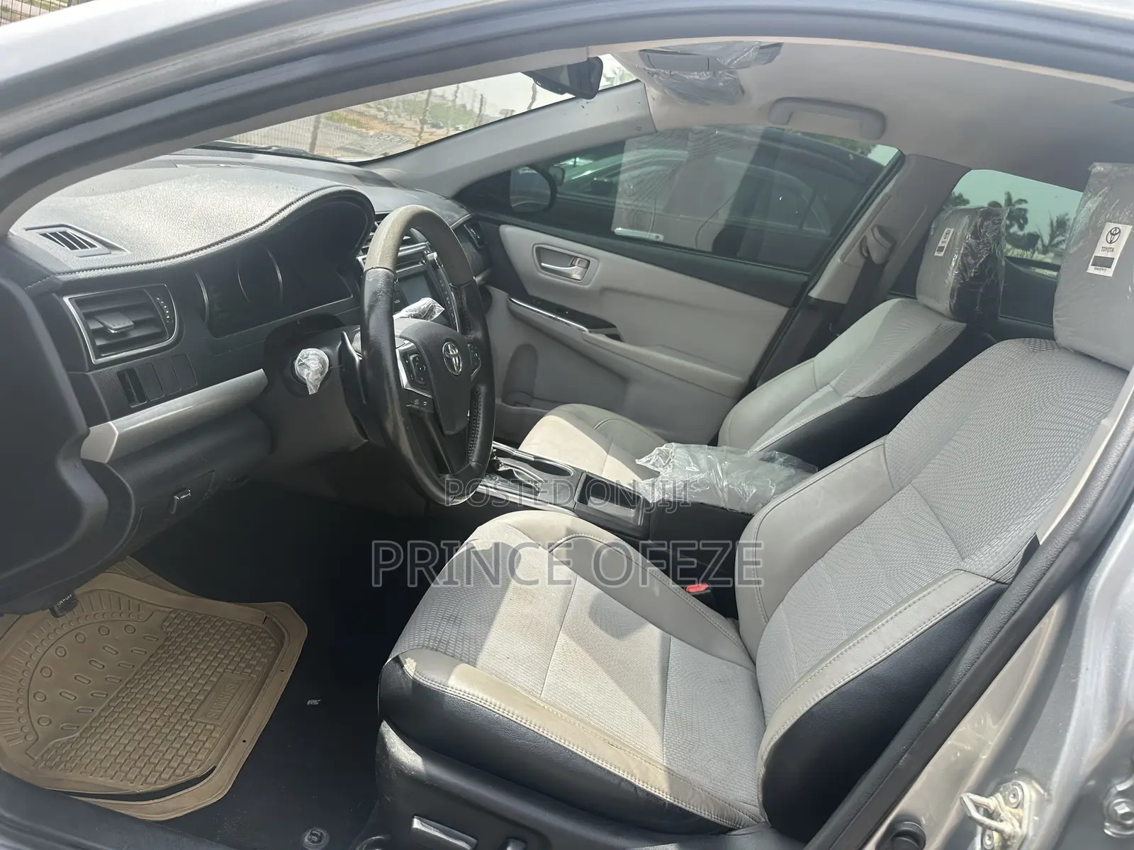Toyota Camry 2017 Silver