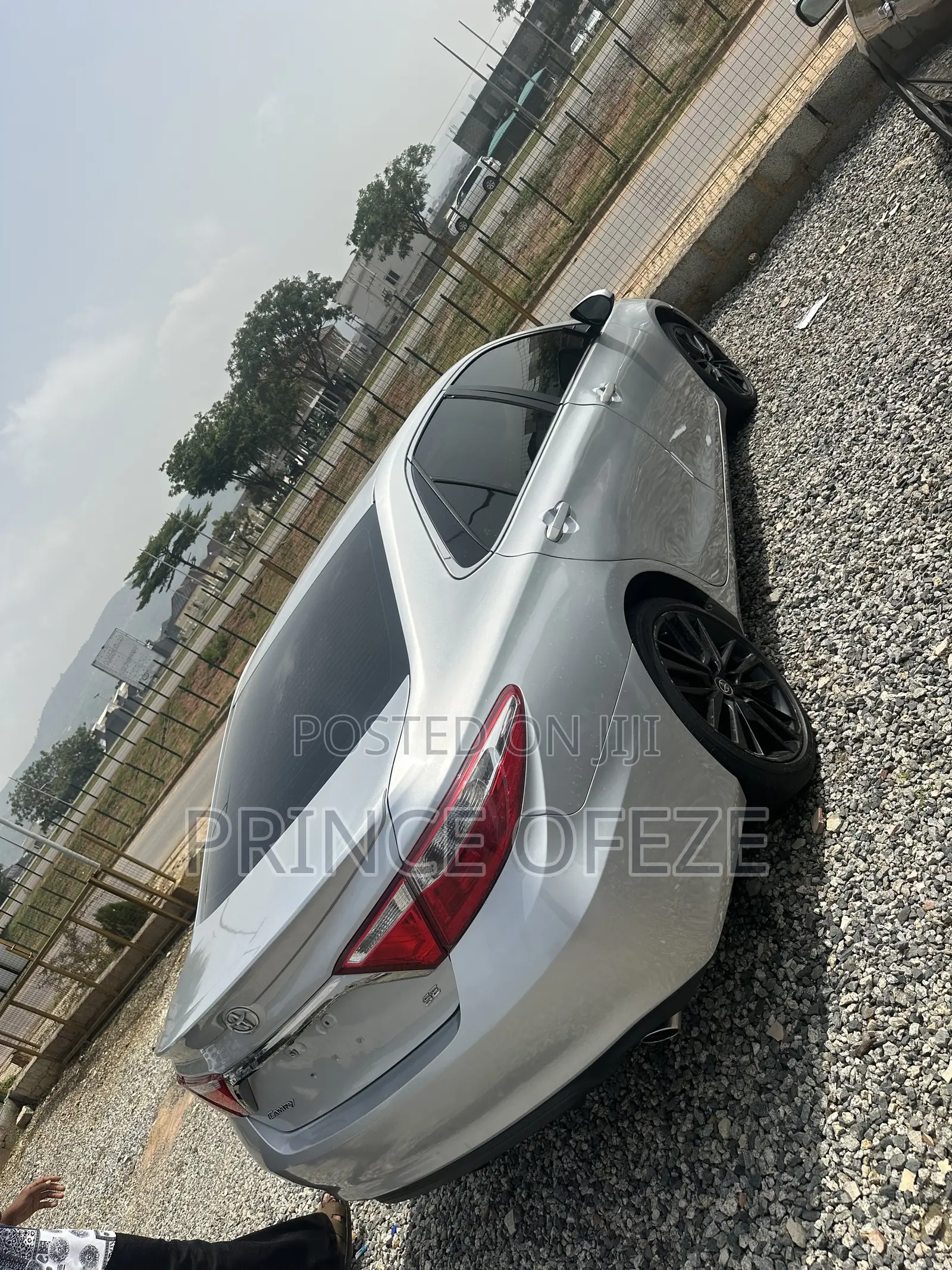 Toyota Camry 2017 Silver