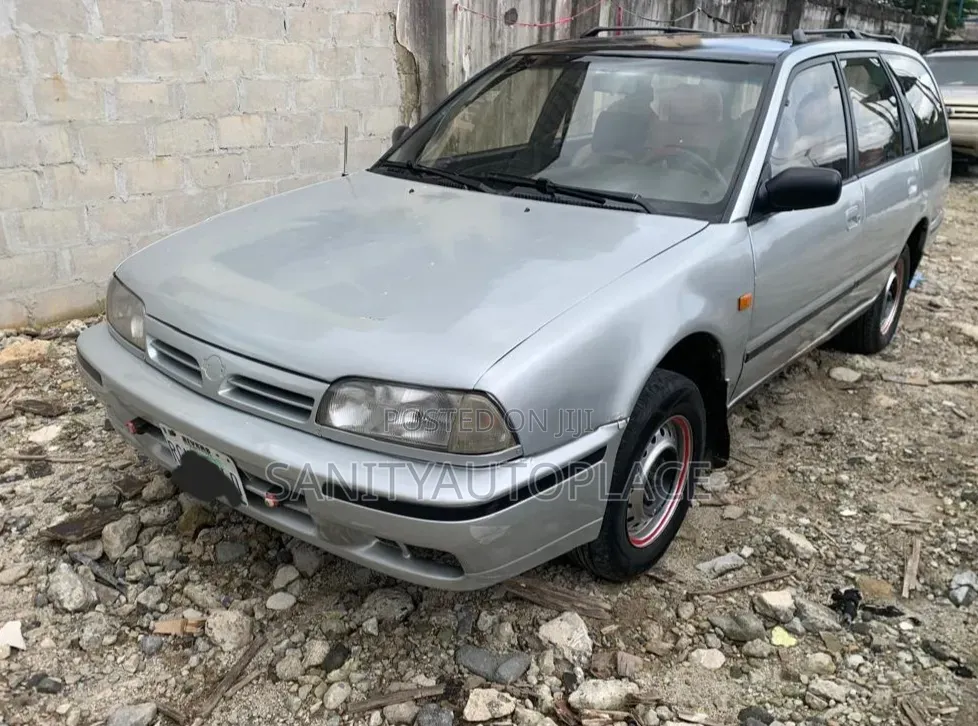 Nissan Primera 1999 Silver