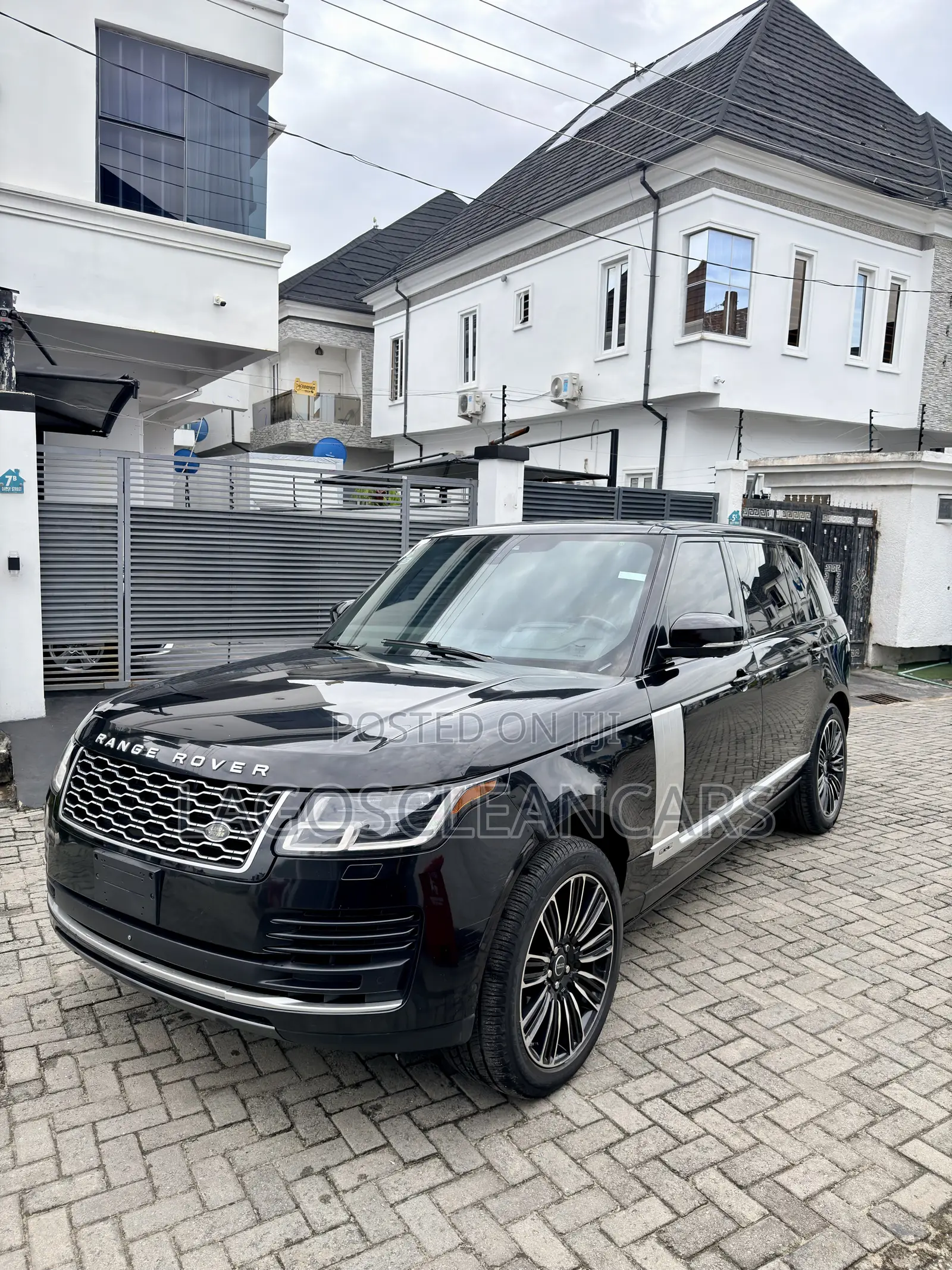 Land Rover Range Rover Vogue 2019 Black