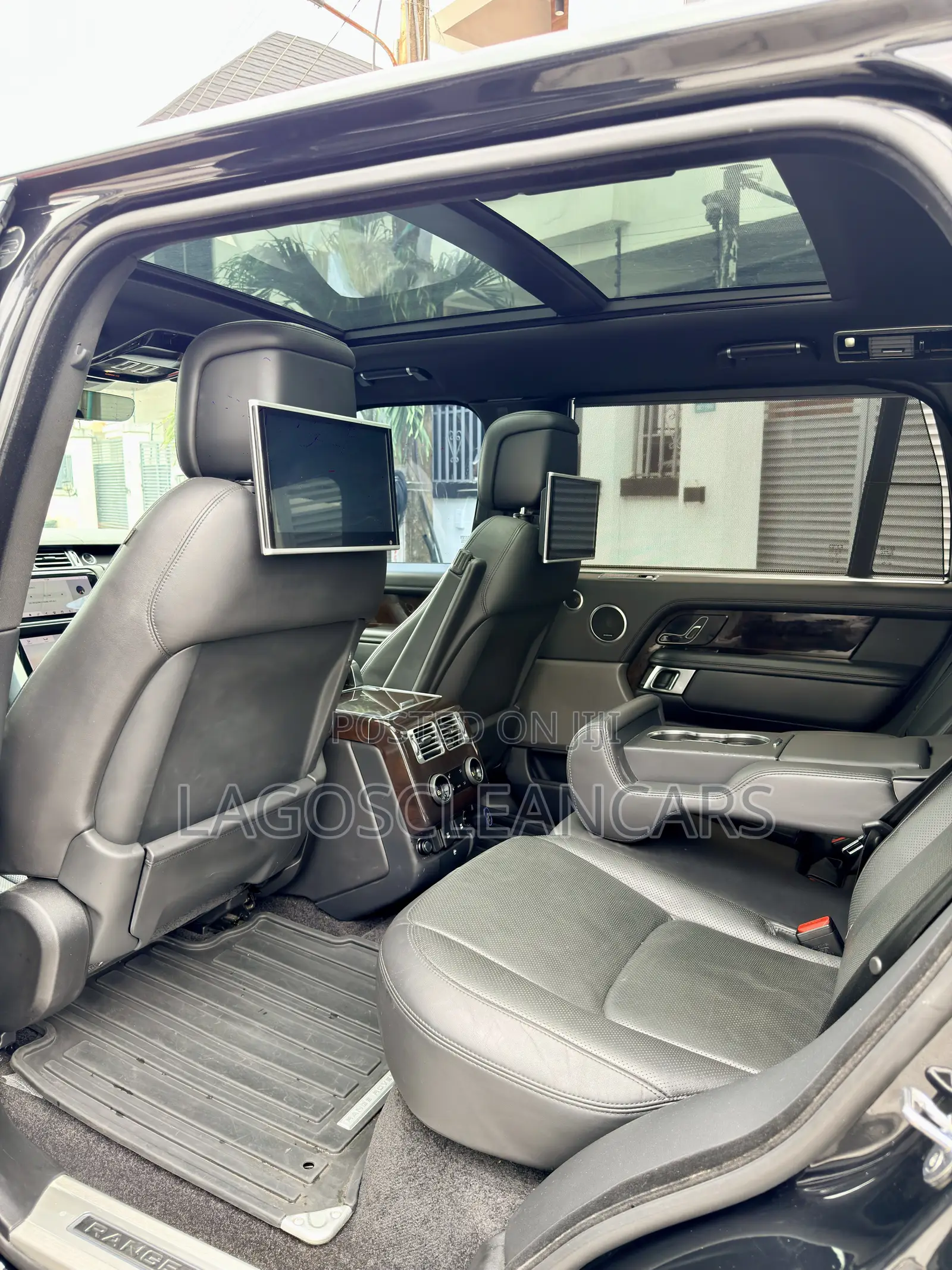 Land Rover Range Rover Vogue 2019 Black