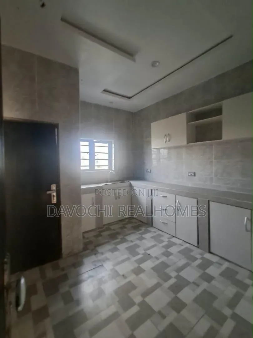 2bdrm Apartment in Ogombo for rent