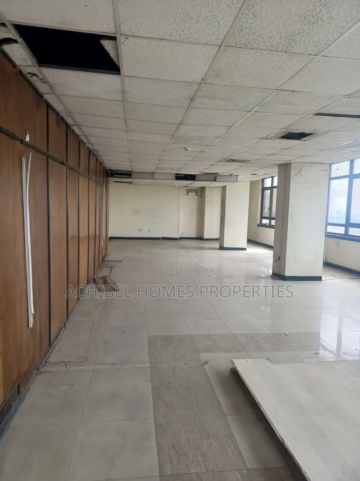 A 112 Square Meter Office Space in Lagos Island