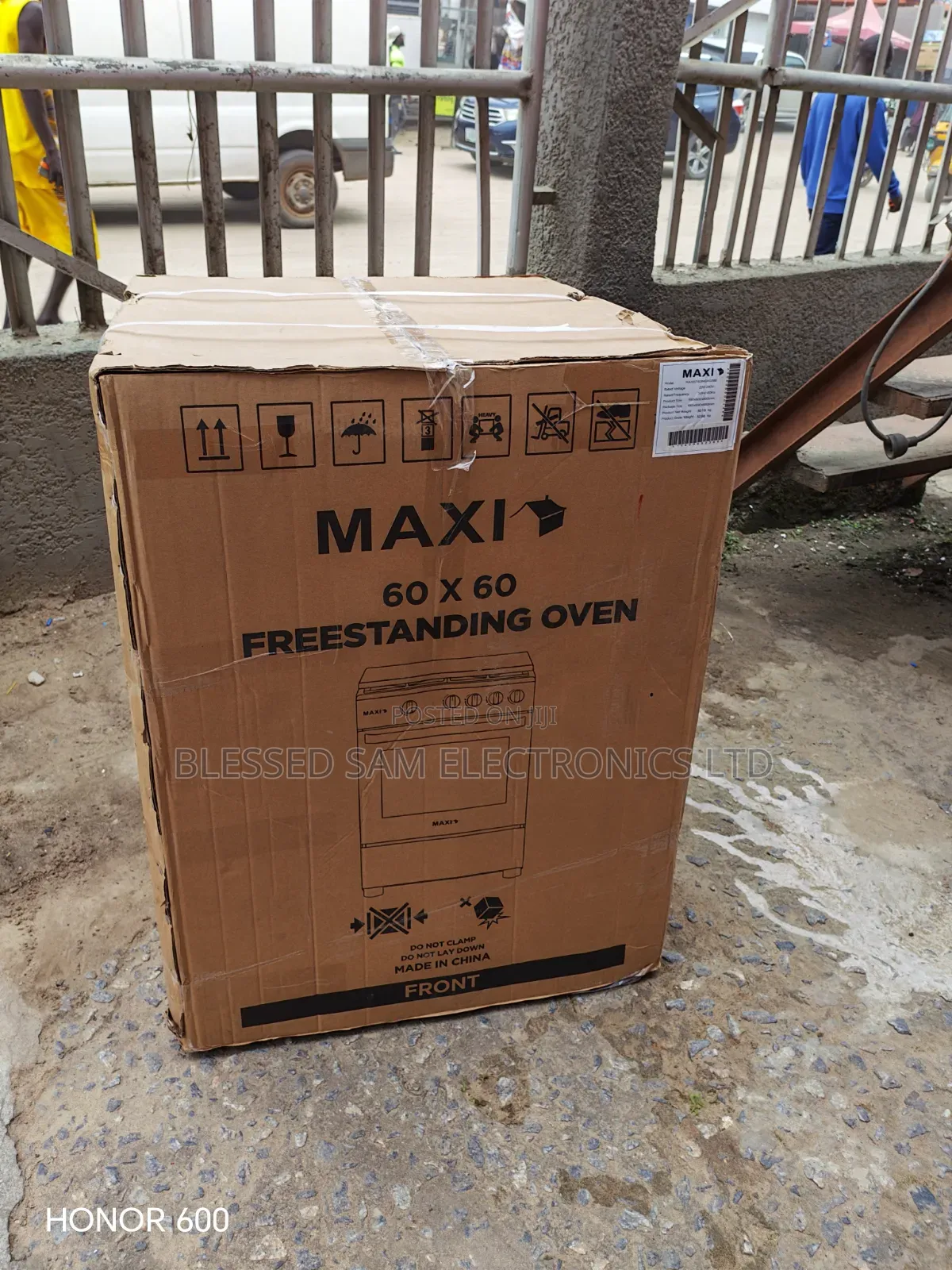 Maxi 60x60cm Standing Gas Cooker 4 Burner With OVEN( Manuel ) 2 Yrs
