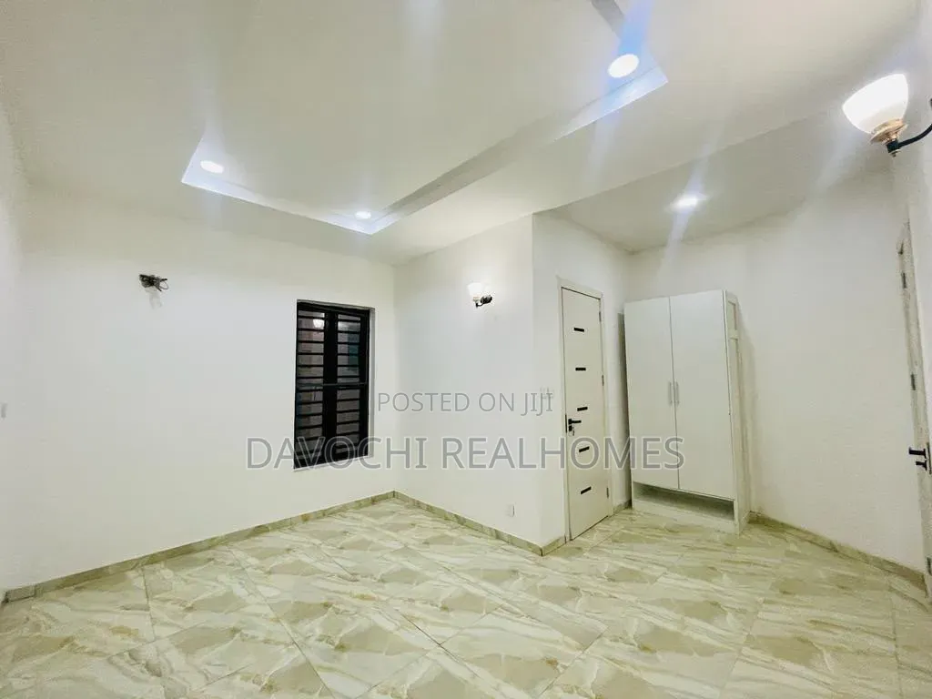 4bdrm Duplex in Victoria Island Extension for sale