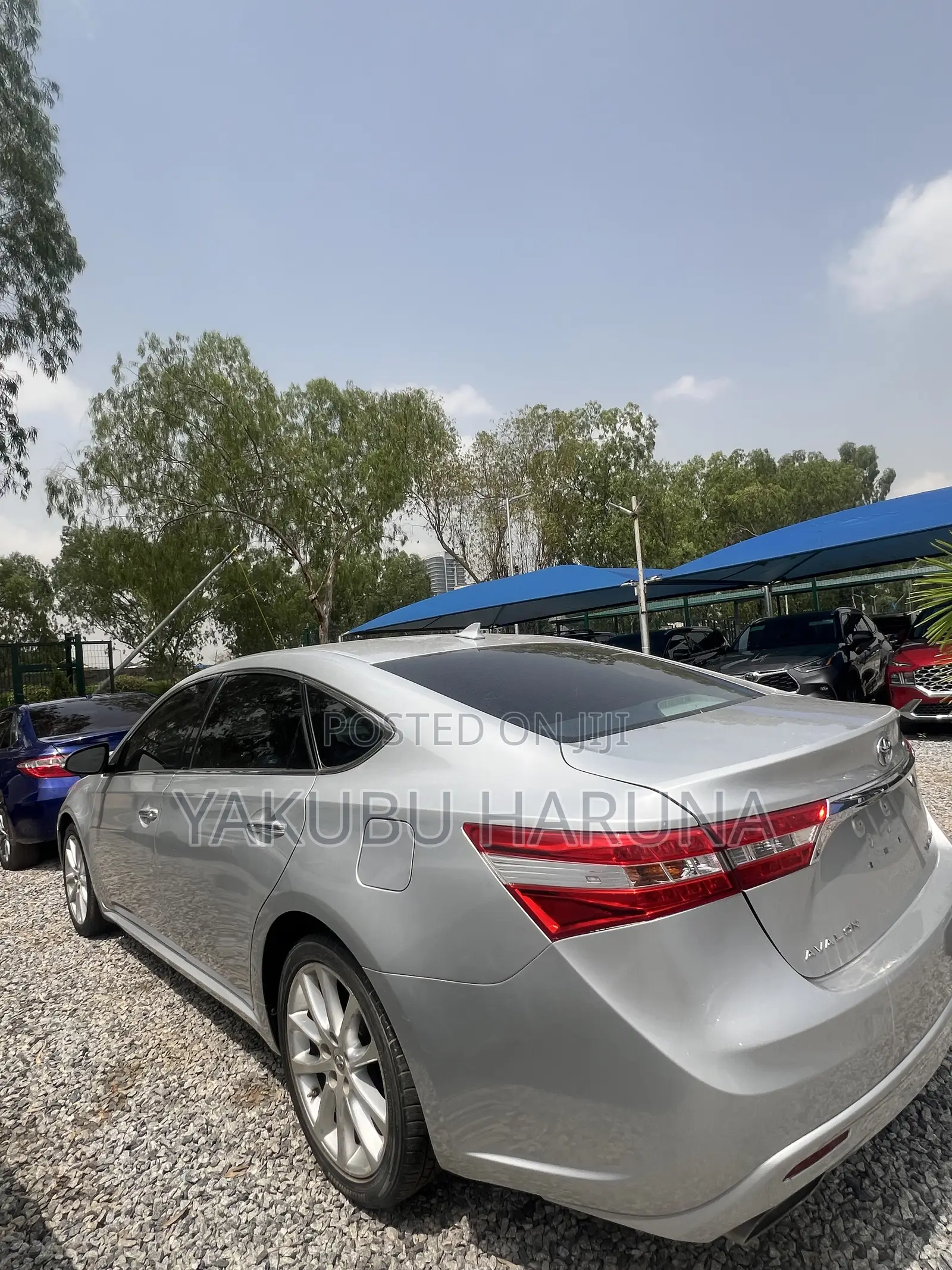 Toyota Avalon Limited 4dr Sedan (3.5L 6cyl 6A) 2014 Silver
