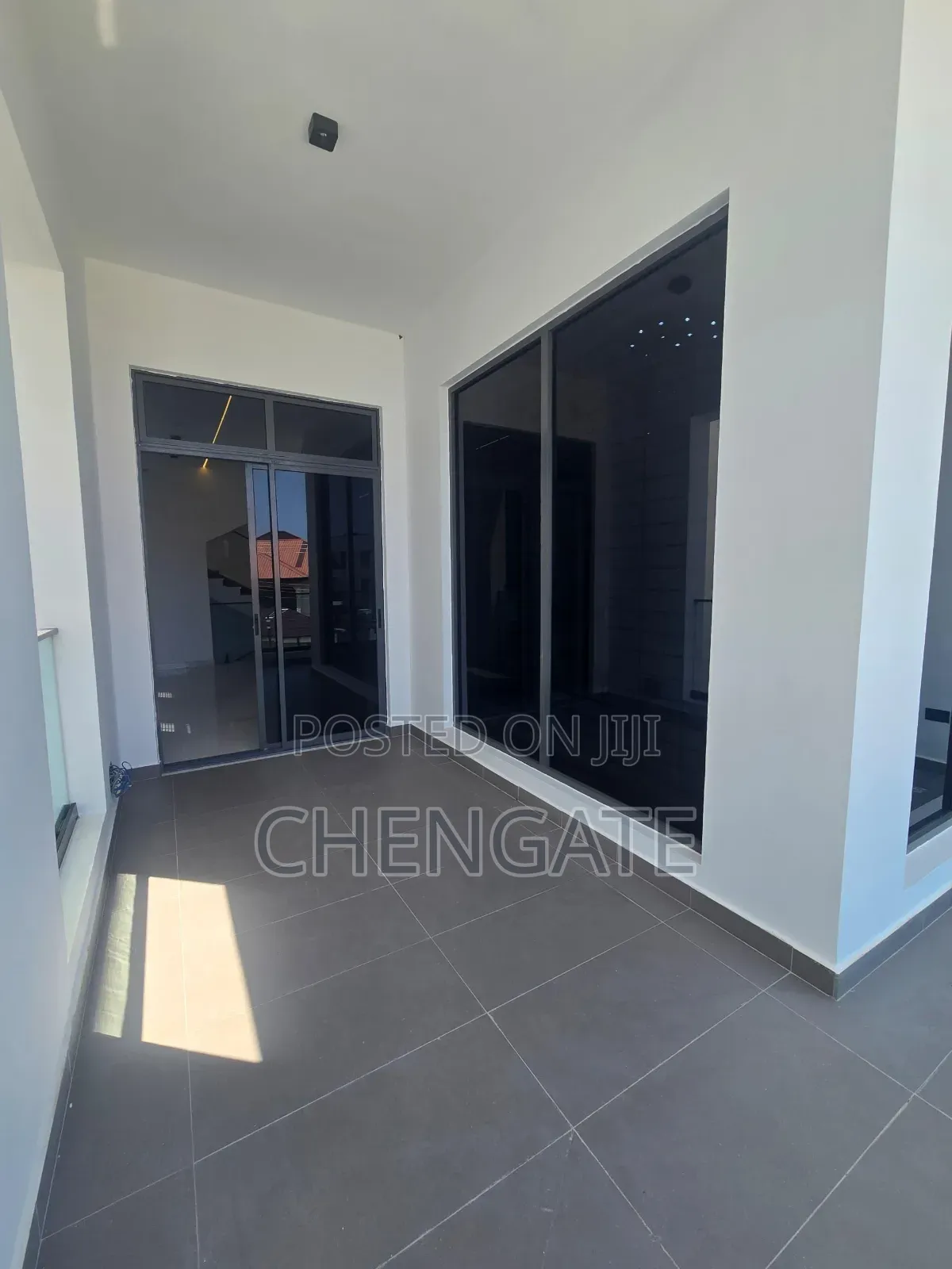 5bdrm Duplex in Lekki Phase 1 for sale