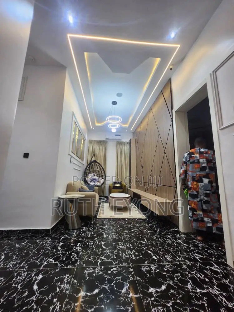 1bdrm Apartment in Van Daniel Estate, Lekki Phase 1 for rent