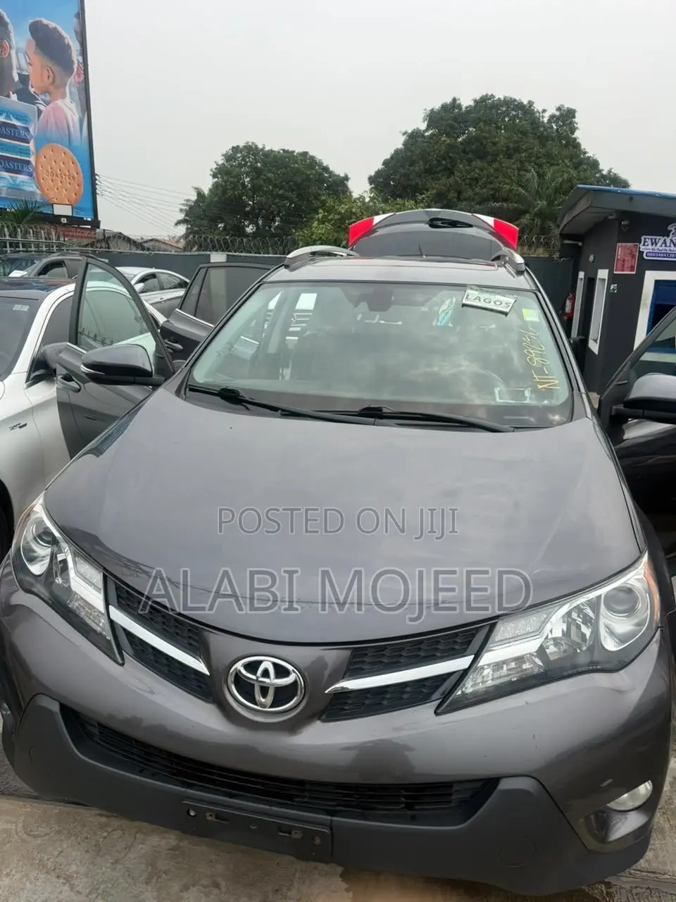 Toyota RAV4 Limited 4dr SUV (2.5L 4cyl 6A) 2014 Gray