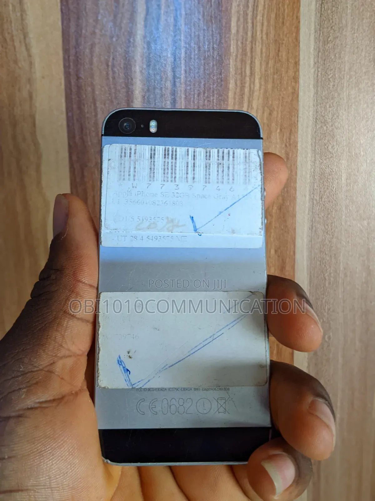 Apple iPhone SE 32 GB Black