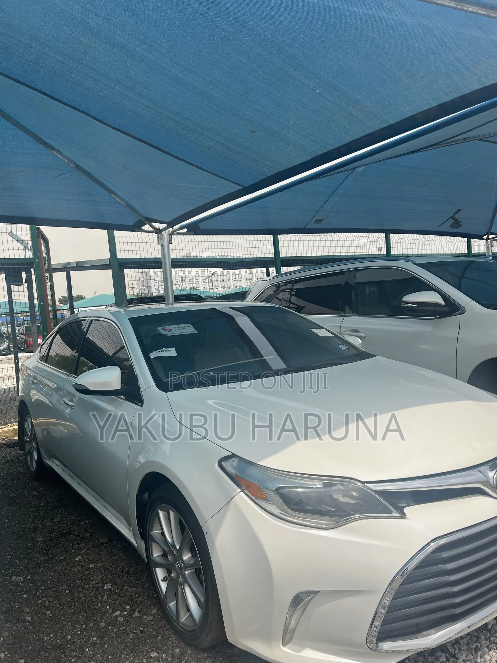 Toyota Avalon Limited 4dr Sedan (3.5L 6cyl 6A) 2014 White