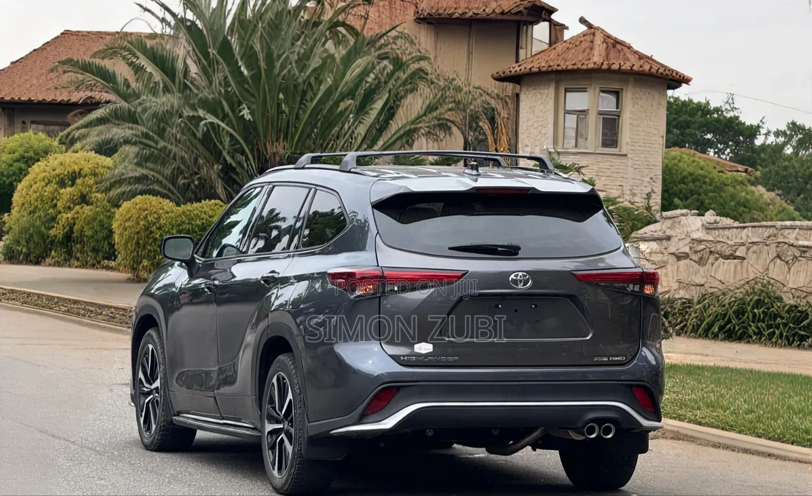 Toyota Highlander XSE 2022 Gray