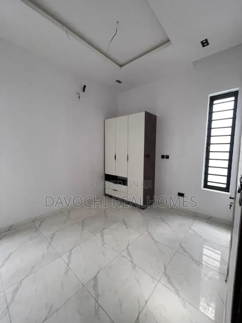 4bdrm Duplex in Sangotedo for sale