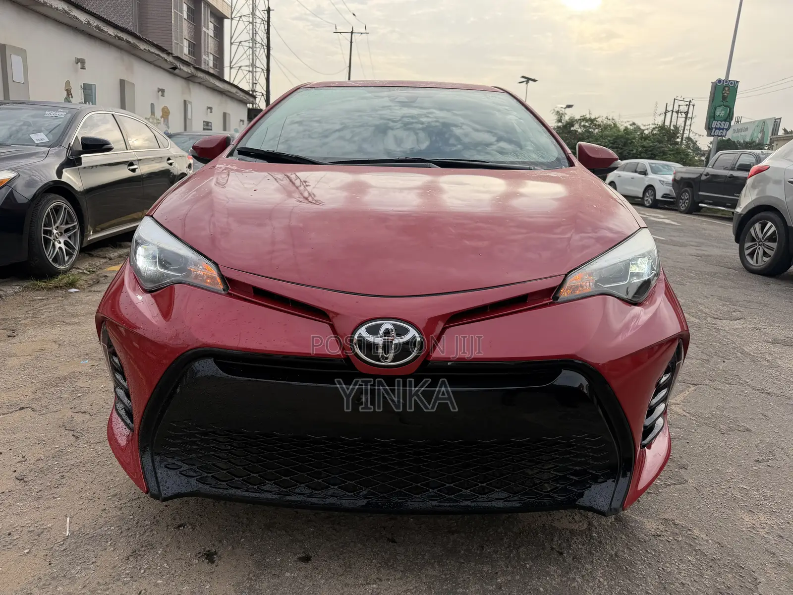 Toyota Corolla XSE 4dr Sedan (1.8L 4cyl CVT) 2017 Red
