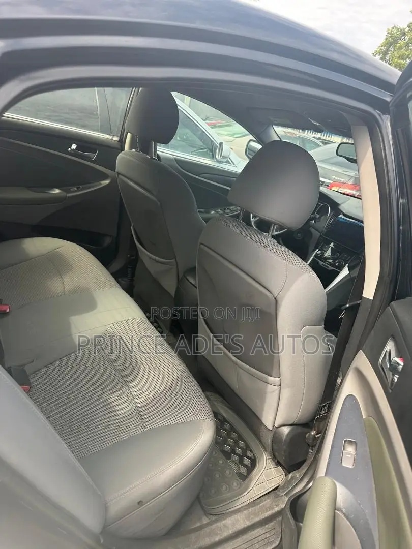 Hyundai Sonata 2012 Black