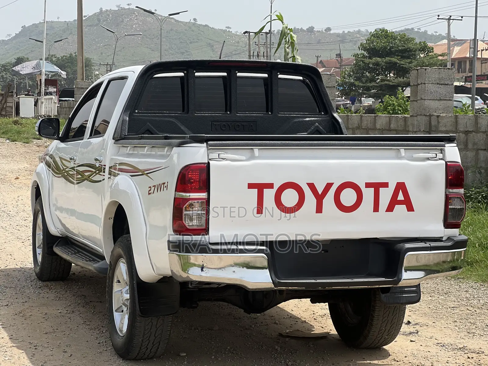 Toyota Hilux 2012 White