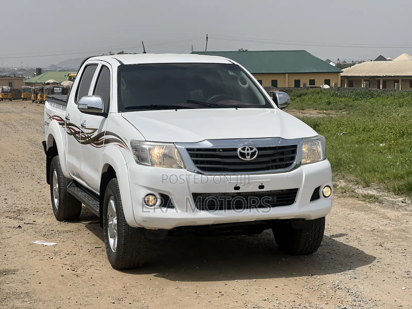 Toyota Hilux 2012 White