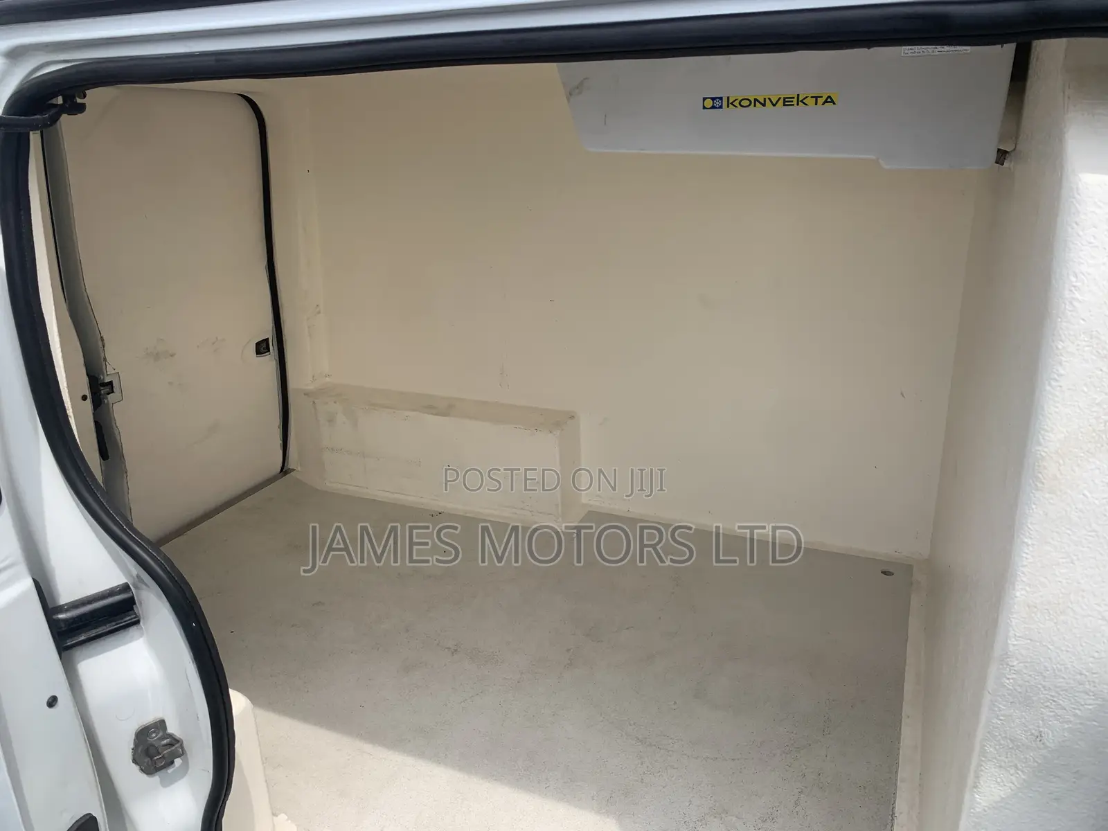 Opel Vivaro 2013 White