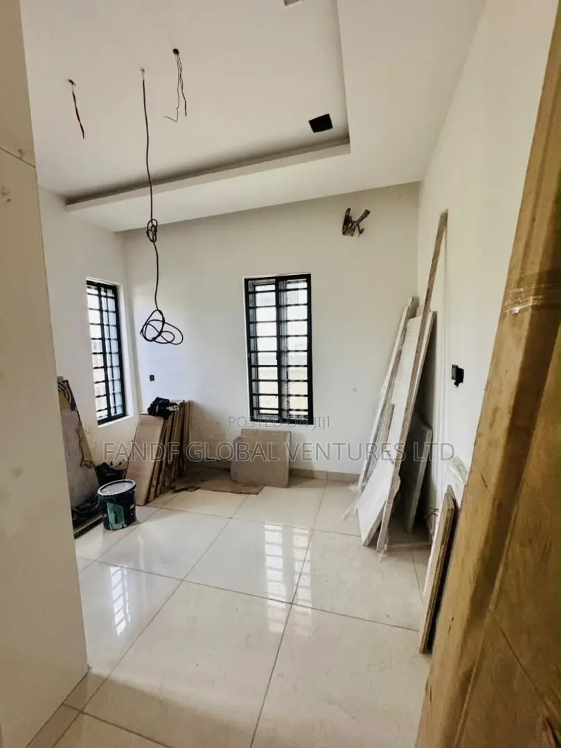 Furnished 5bdrm Duplex in Maryland for sale