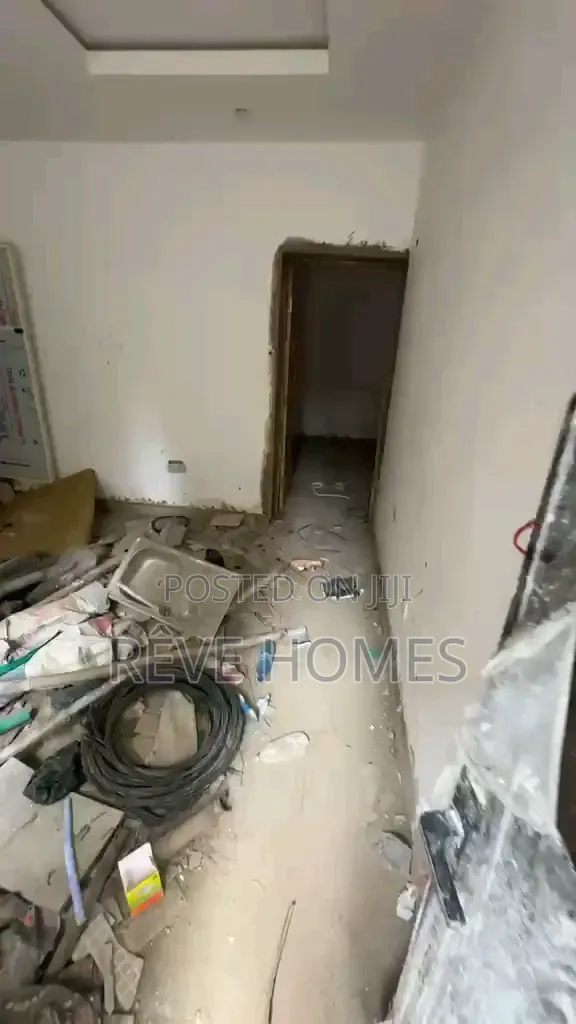 Mini Flat in Jibowu for rent