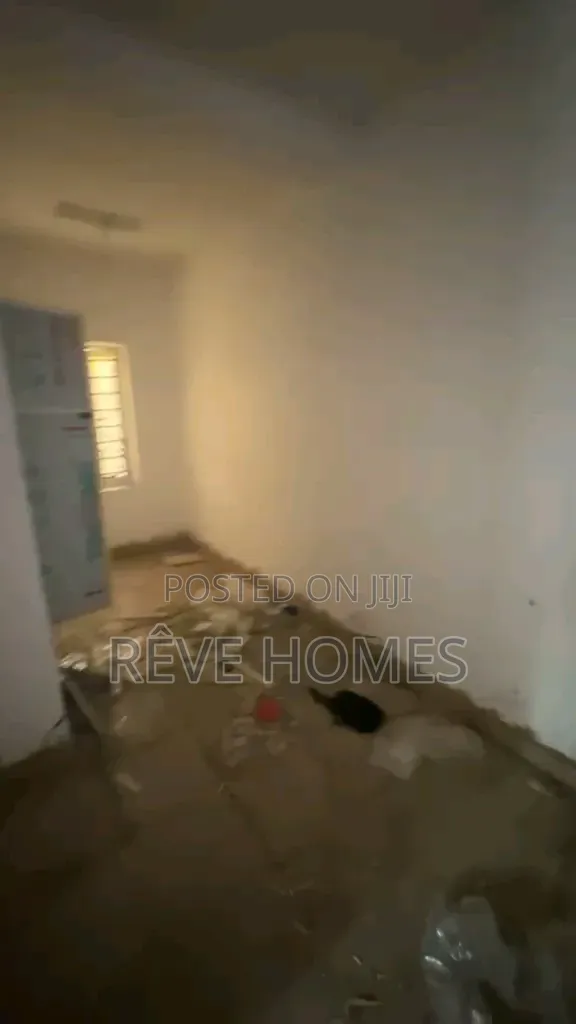 Mini Flat in Jibowu for rent