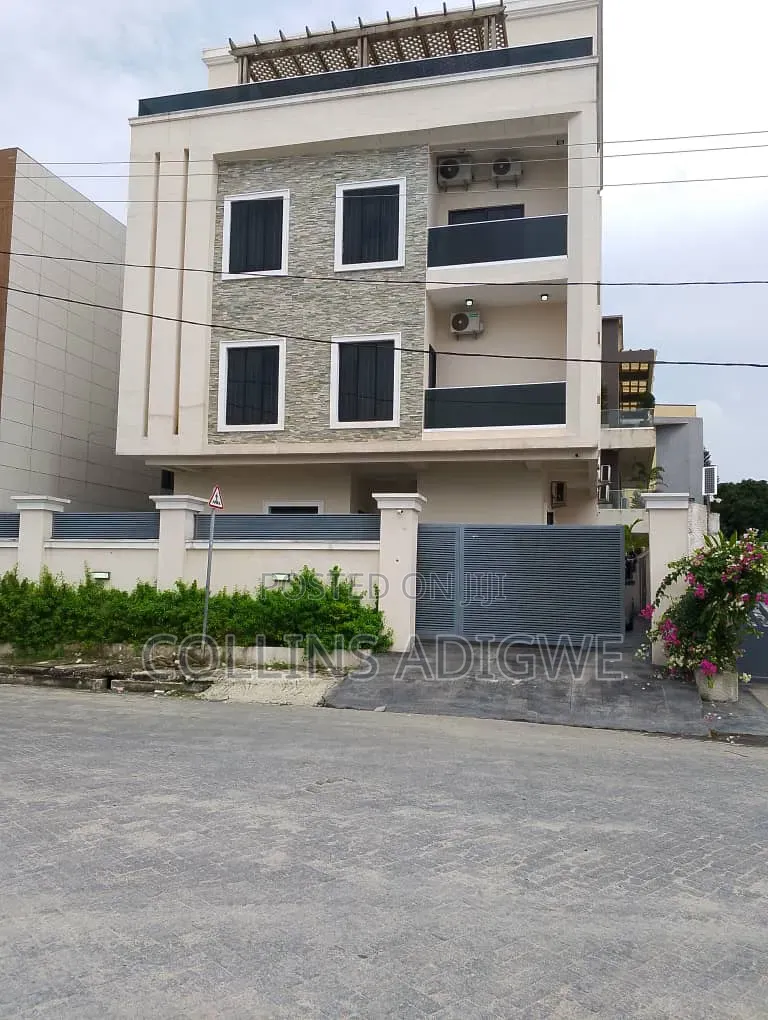 6bdrm Duplex in Main Lekki Phase 1 for sale