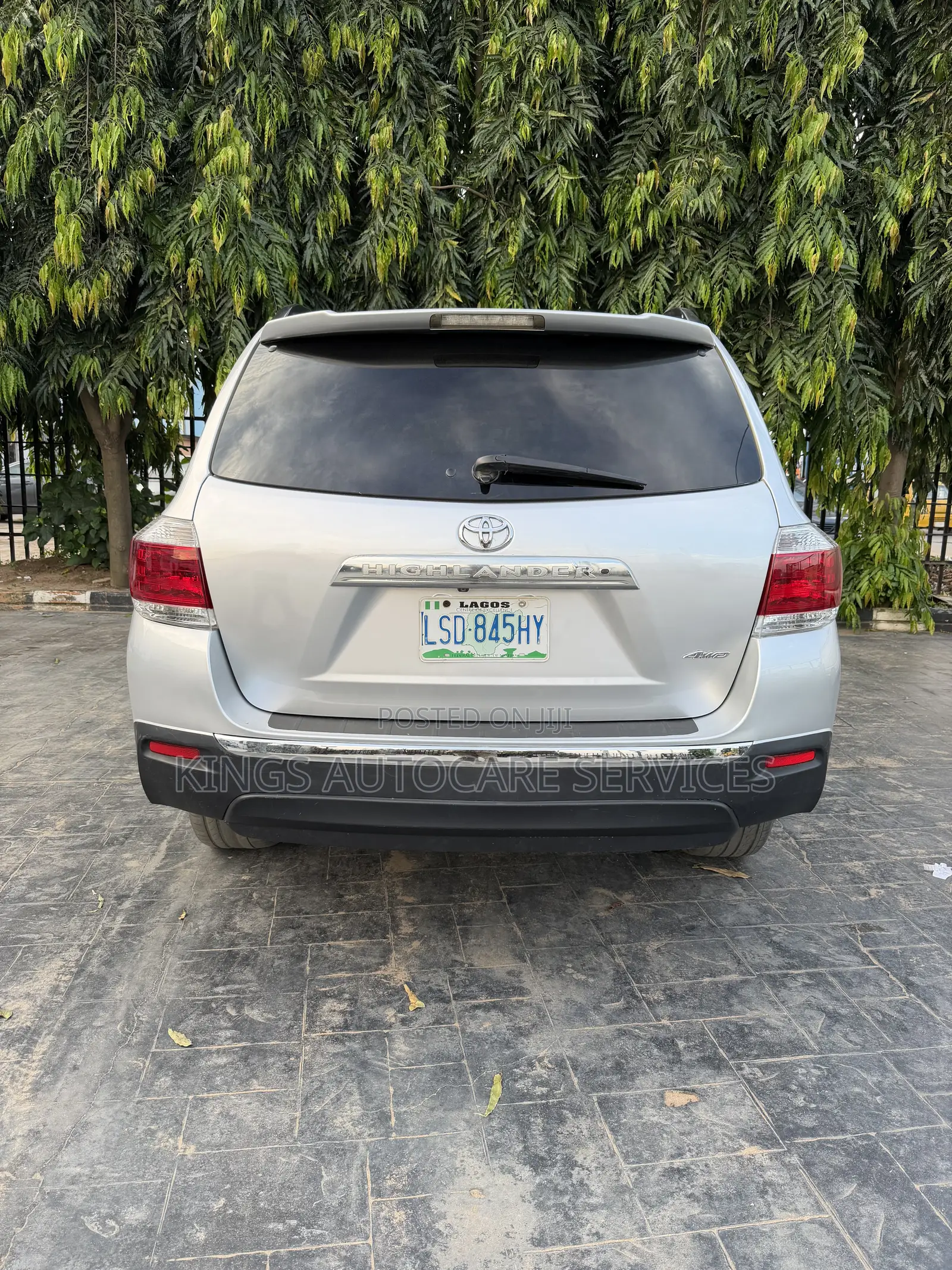Toyota Highlander 3.5L 4WD 2013 Silver