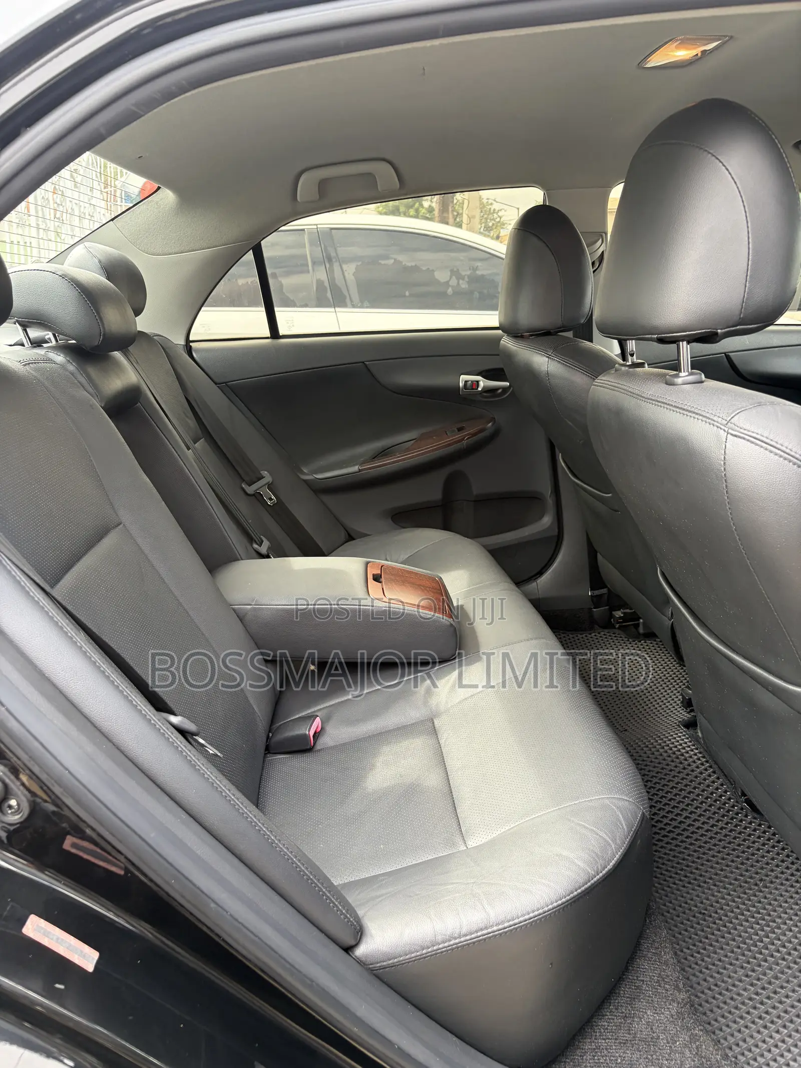 Toyota Corolla LE 4dr Sedan (1.8L 4cyl 4A) 2011 Black