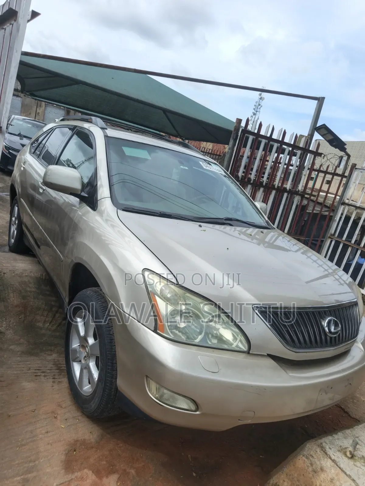 Lexus RX 330 2004 Gold