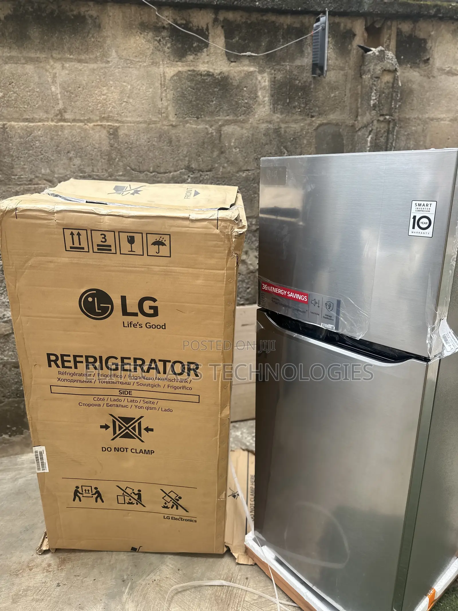 New LG GL-C252SLBB Inverter Fridge With 260L Storage Capacity