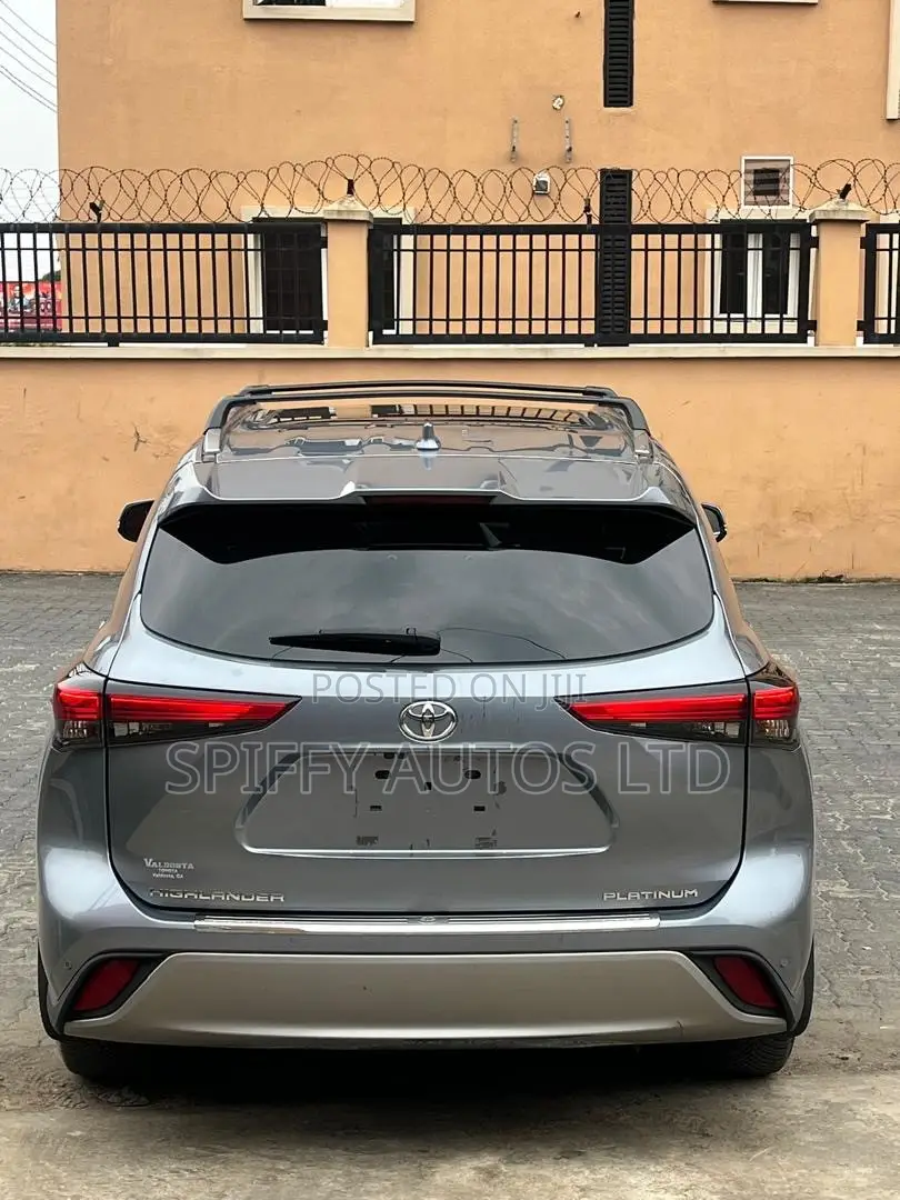 Toyota Highlander Platinum AWD 2020 Blue