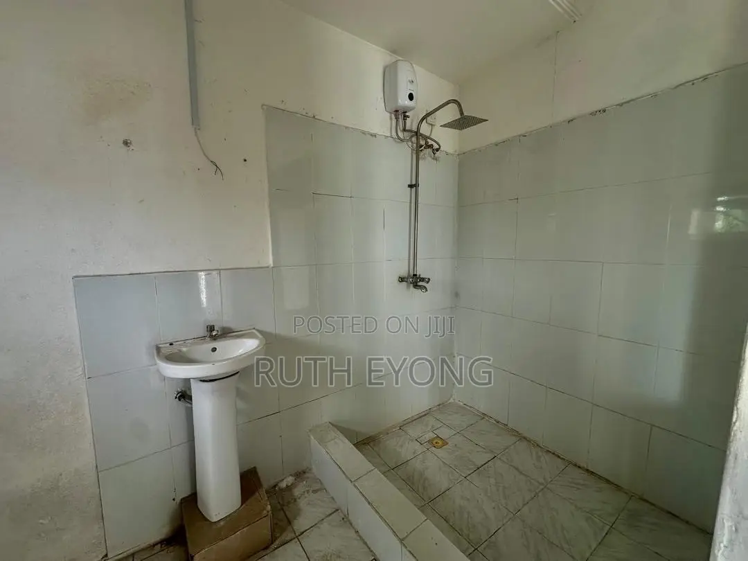 20bdrm Duplex in Lekki Phase 1 for rent