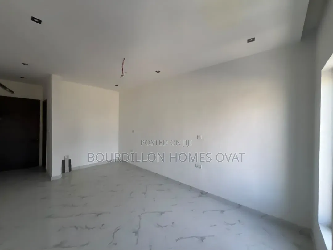 3bdrm Apartment in Off Freedom Way, for sale