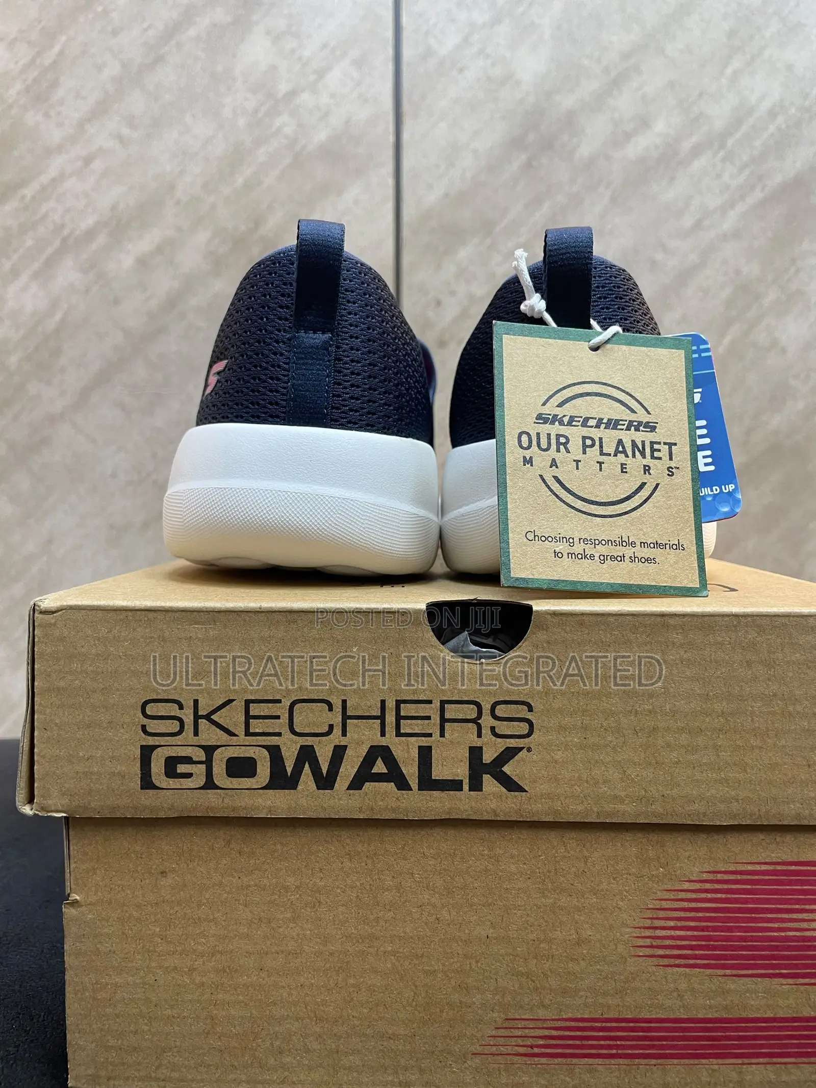 Skechers Women’s GO WALK JOY Walking Shoe