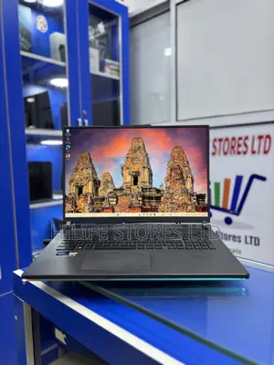Laptop Asus ROG Strix G18 64GB Intel Core i9 SSD 4T