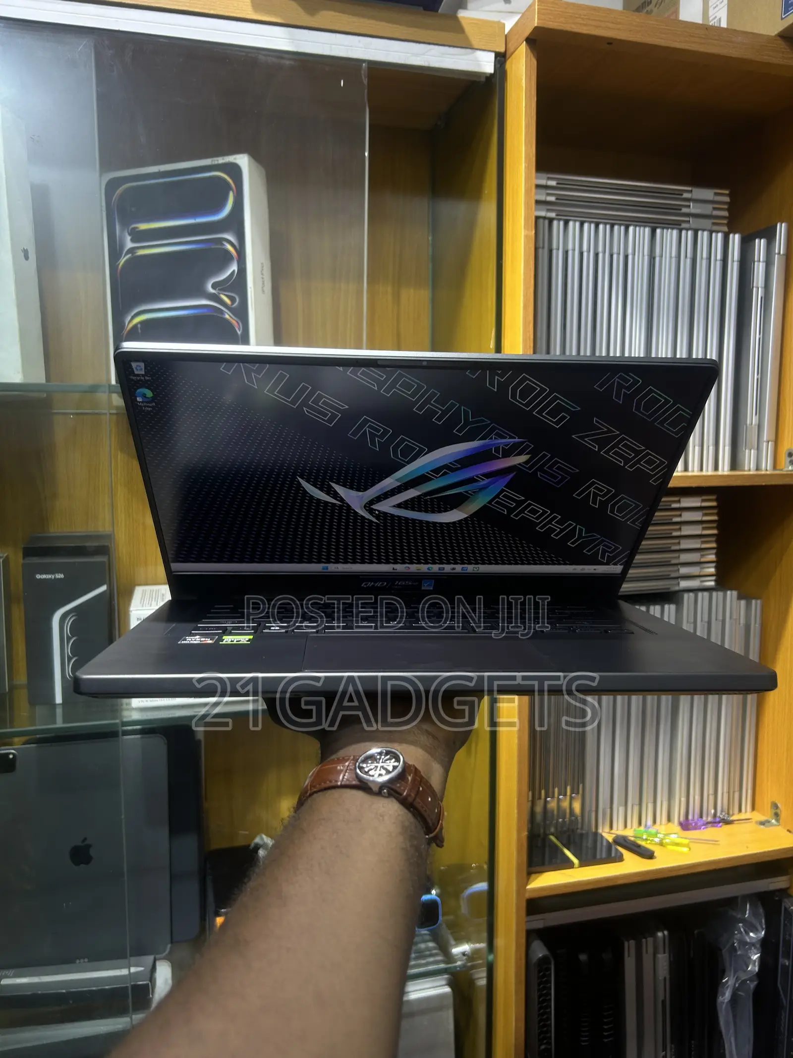 Laptop Asus ROG Zephyrus G15 16GB AMD Ryzen 9 SSD 512GB