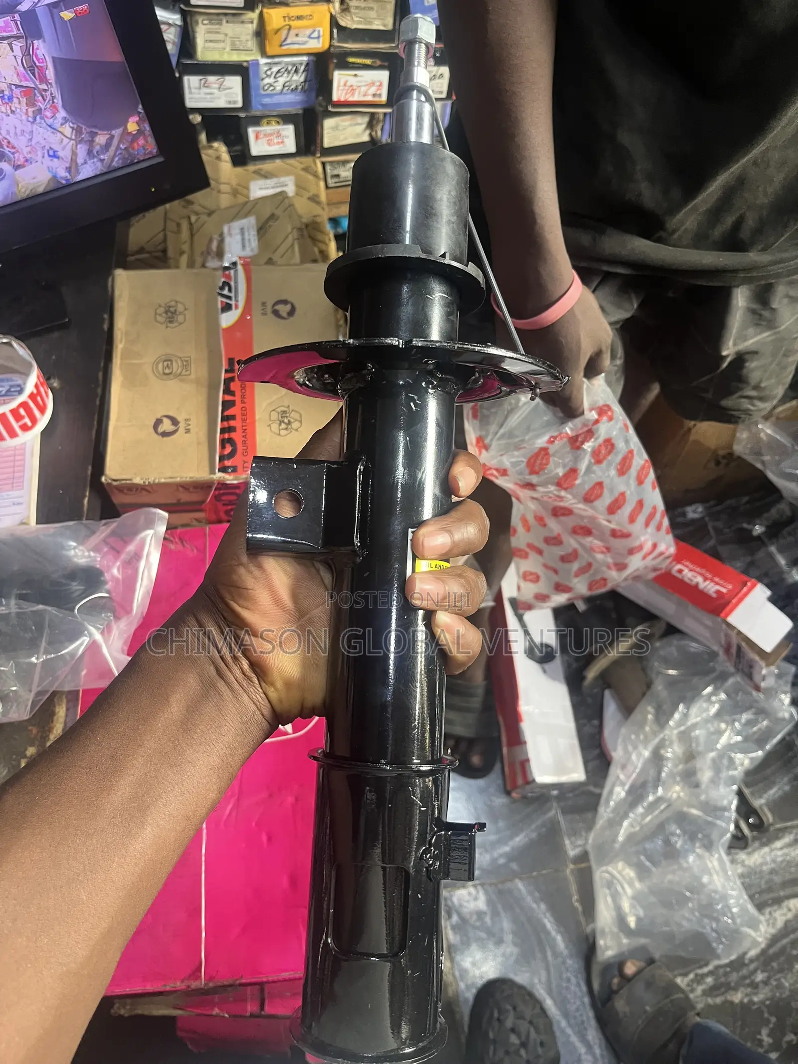 Front Shock Absorber for Hyundai Santa Fe 2015