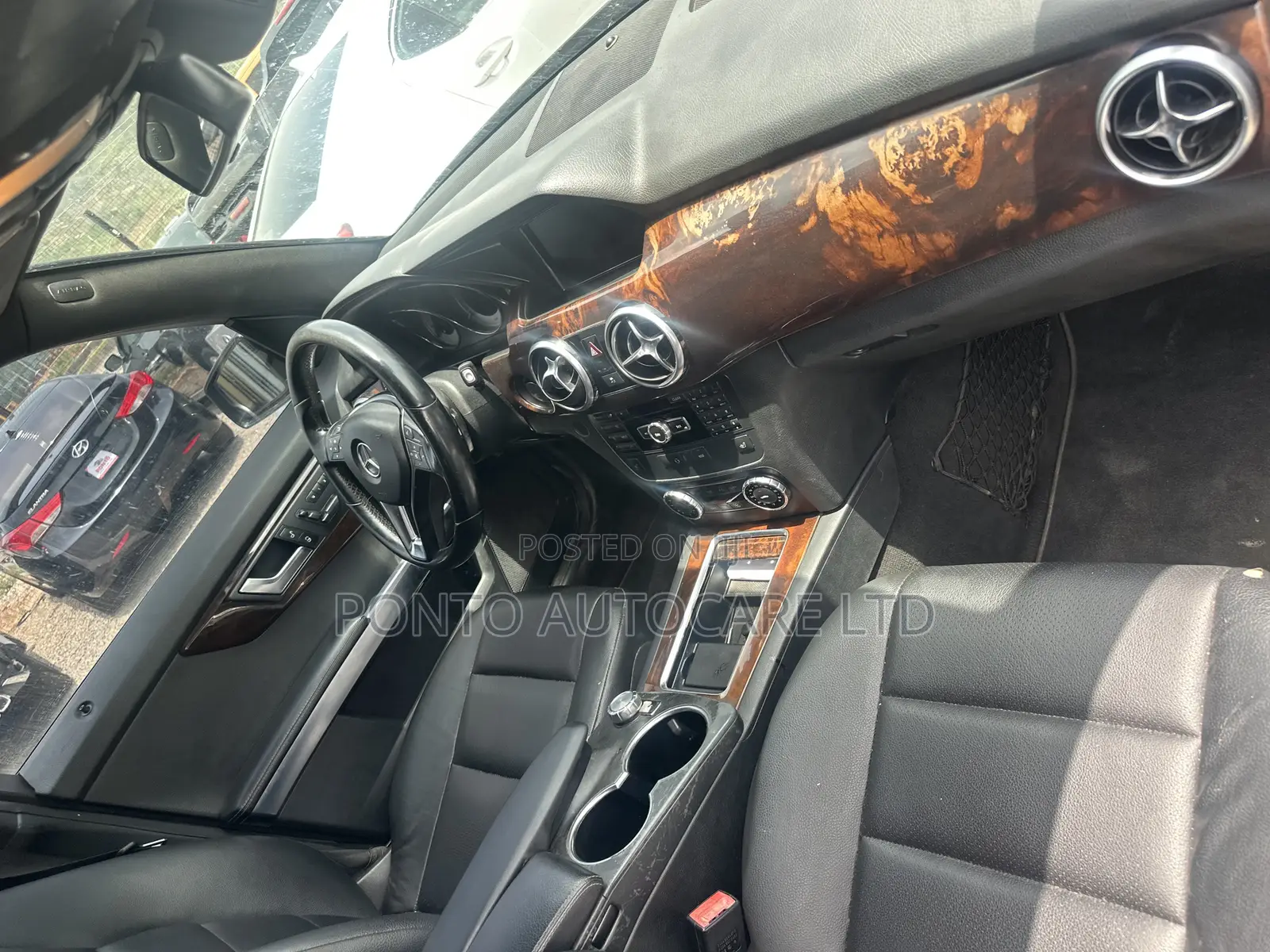 Mercedes-Benz GLK-Class 350 2014 Black