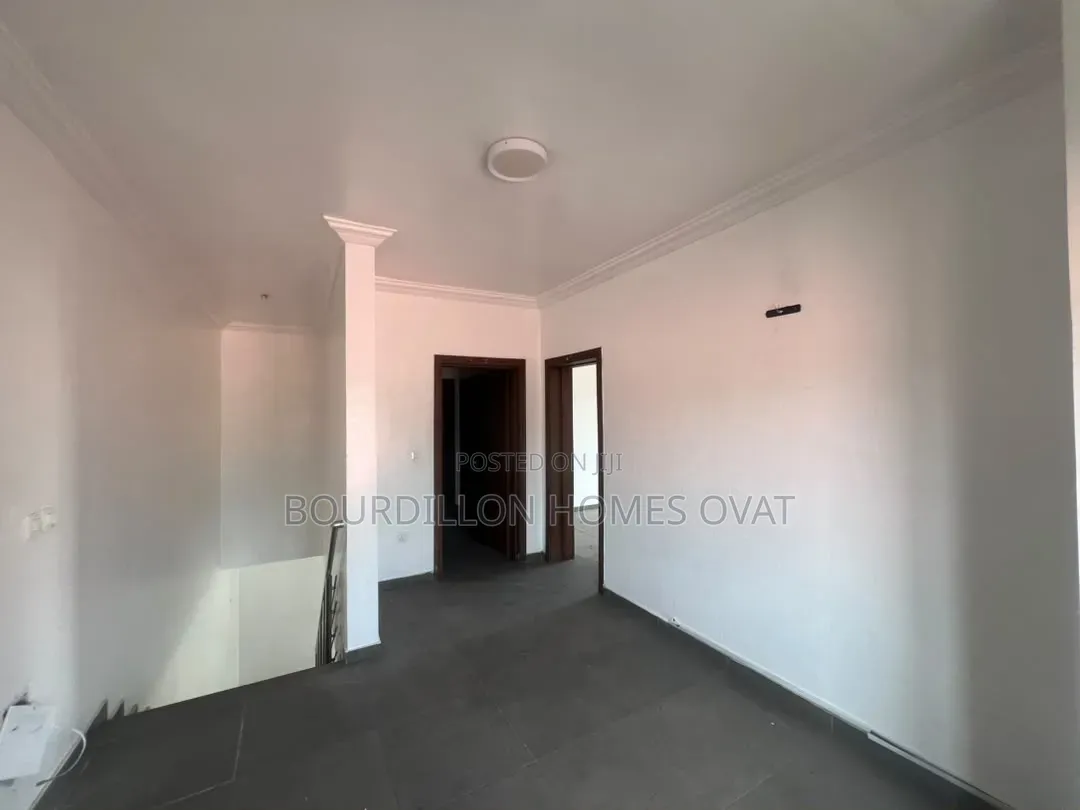 3bdrm Duplex in Lekki Phase 1 for rent