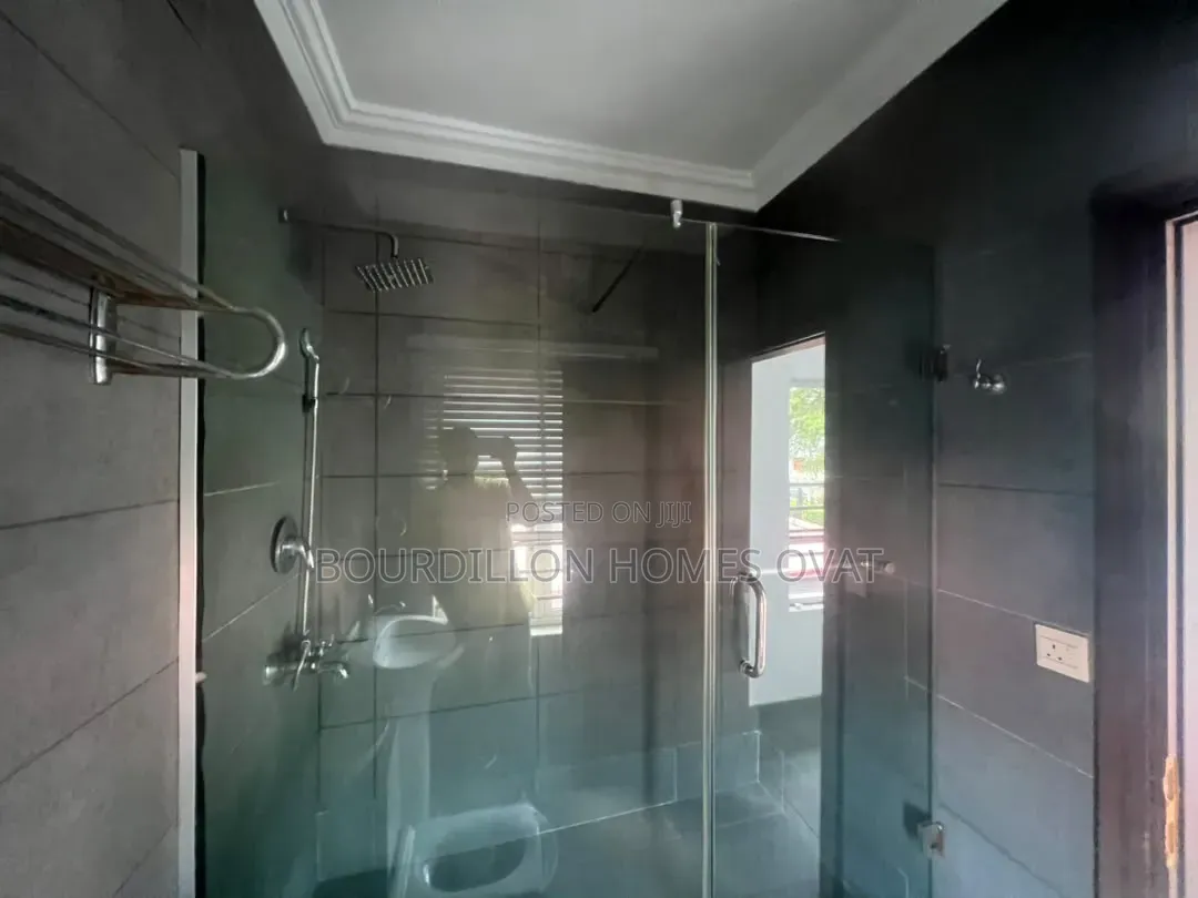 3bdrm Duplex in Lekki Phase 1 for rent