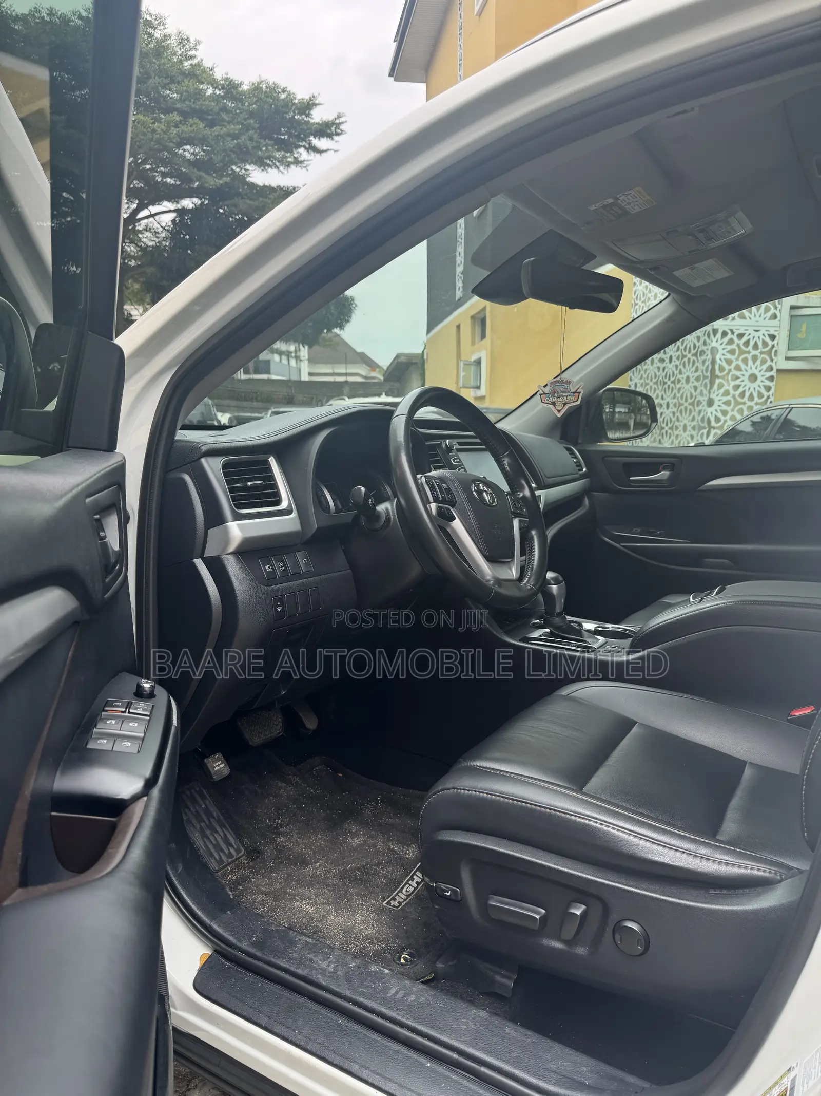 Toyota Highlander XLE 2019 White